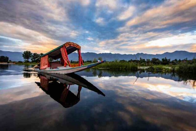 Kashmir Honeymoon Heaven: 5 Nights in the Lap of Nature